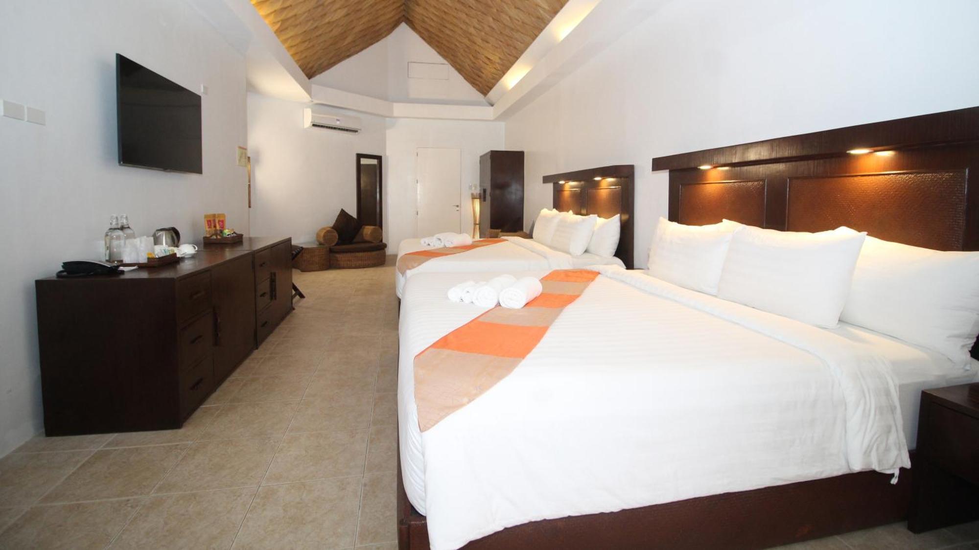 Ambassador In Paradise Balabag  Exterior foto Deluxe Room